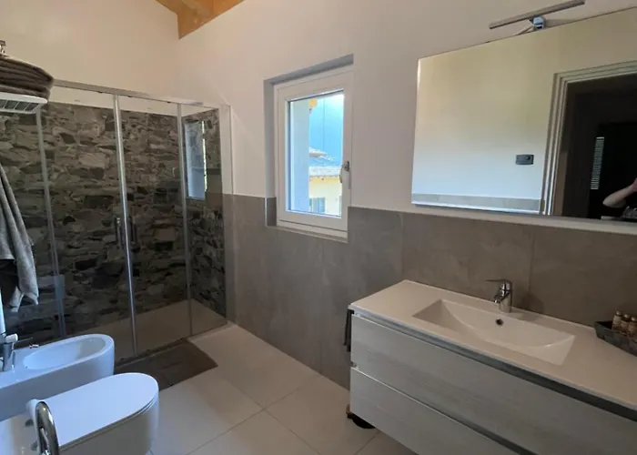 Colombaio Con Idromassaggio A 10 Min Dal Di Holiday home Cresciasca